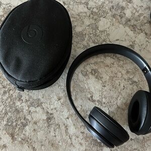 Beats wireless headphones